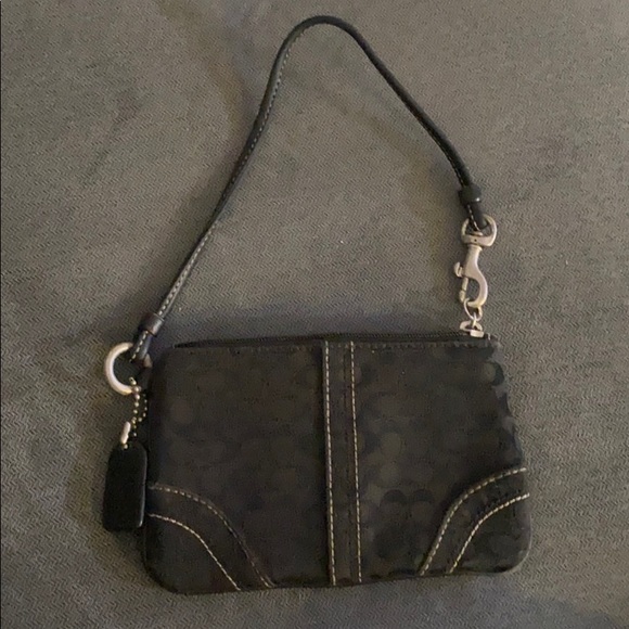 Coach wristlet - Picture 2 of 3